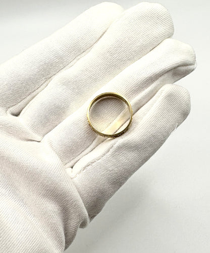 Solid gold pinkie finger ring with rune symbols, 18ct 750 yellow gold