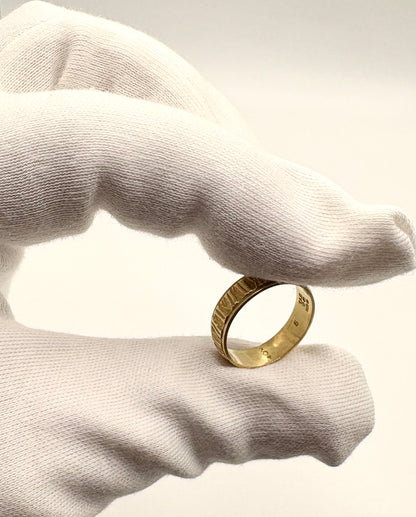 Solid gold pinkie finger ring with rune symbols, 18ct 750 yellow gold
