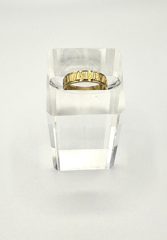 Solid gold pinkie finger ring with rune symbols, 18ct 750 yellow gold