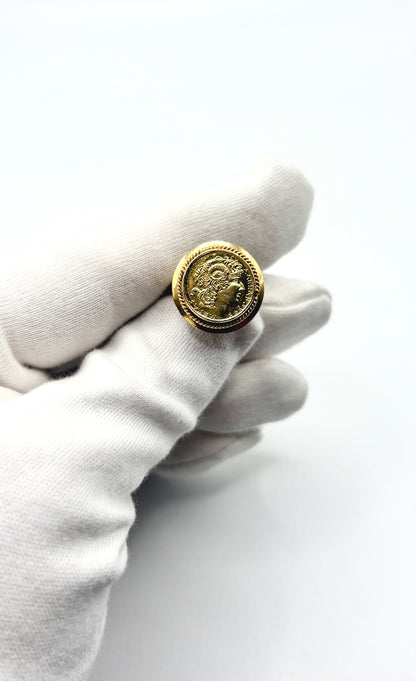 Vintage 18ct yellow gold Ring With a 21ct gold Roman Coin