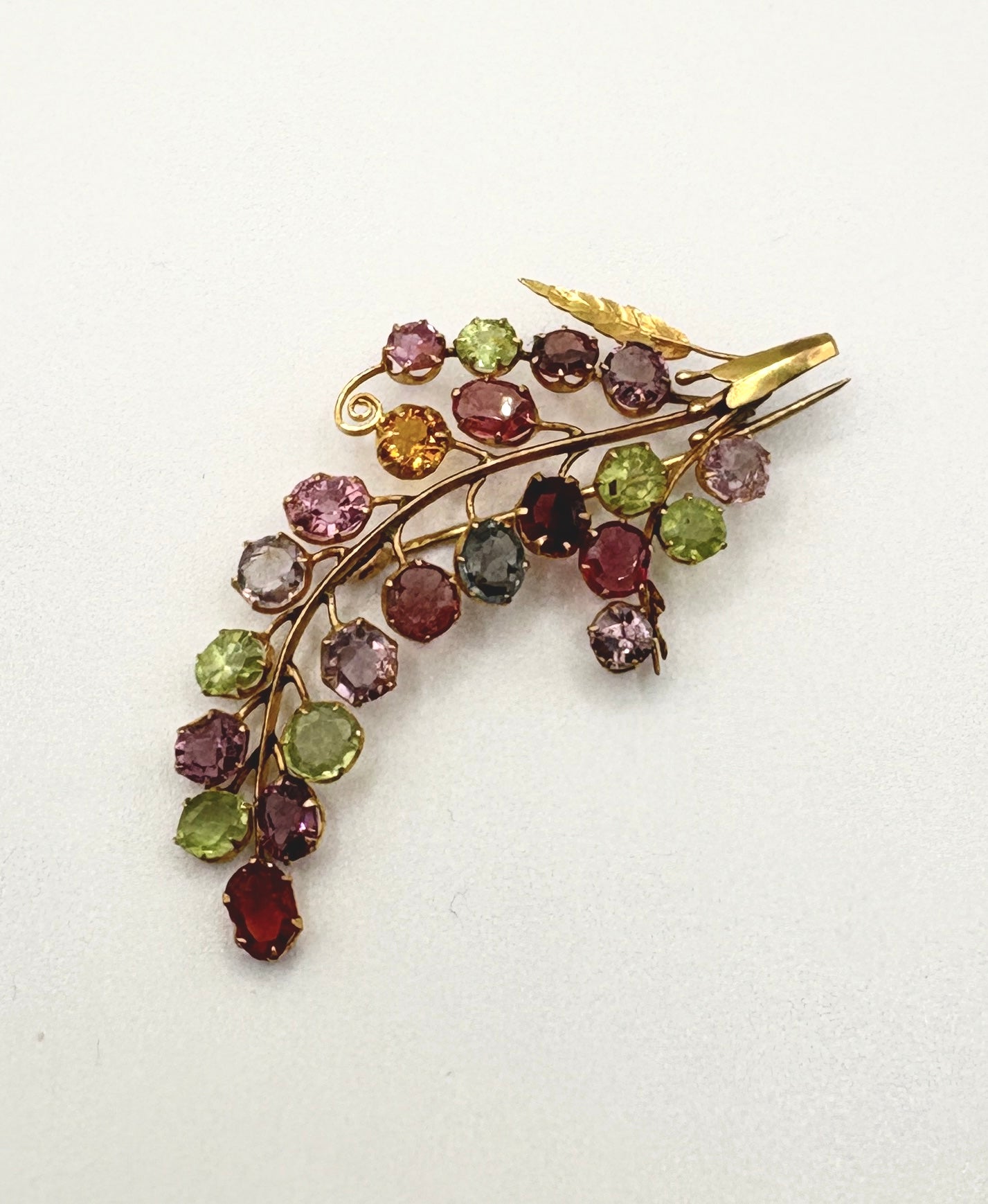 Vintage Sri Lankan Tutti Frutti Gemstone 12ct gold Brooch