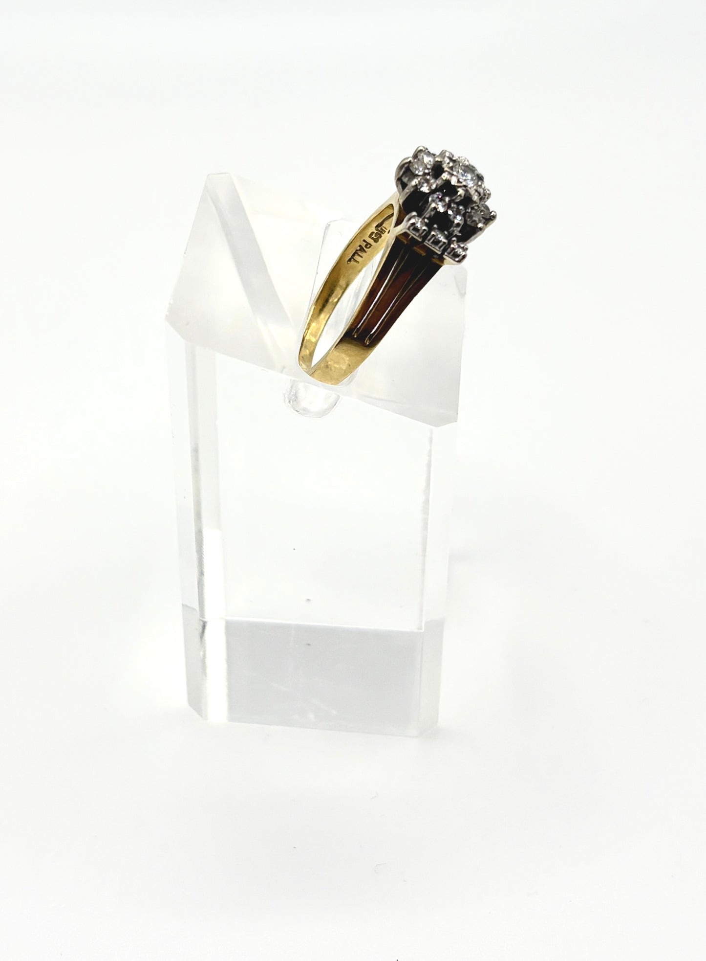 18ct Yellow Gold Statement Ring with Diamonds