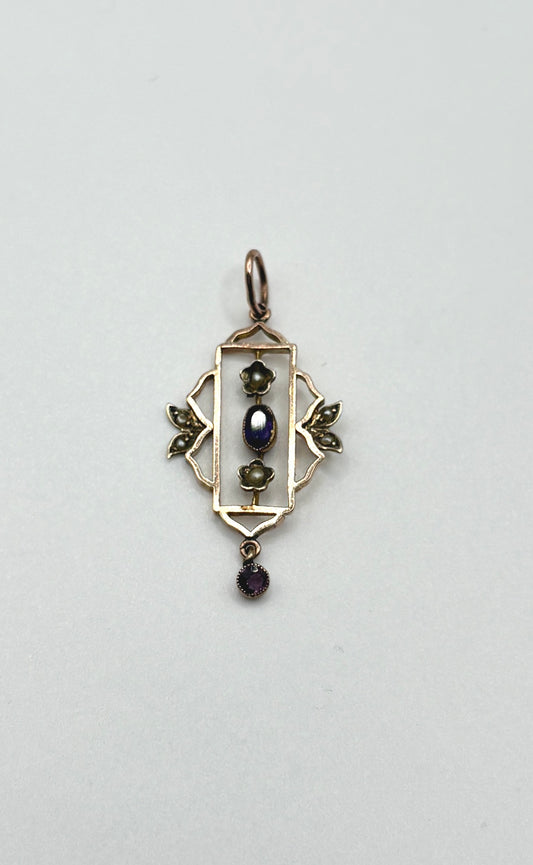 Antique Edwardian Solid 9ct Gold Pendant with Garent & Pearls