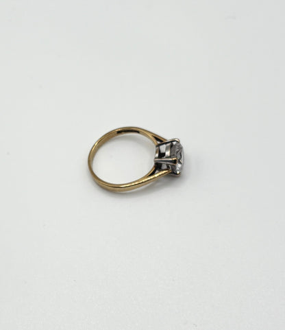Solitaire stone, solid 9ct Yellow Gold Ring