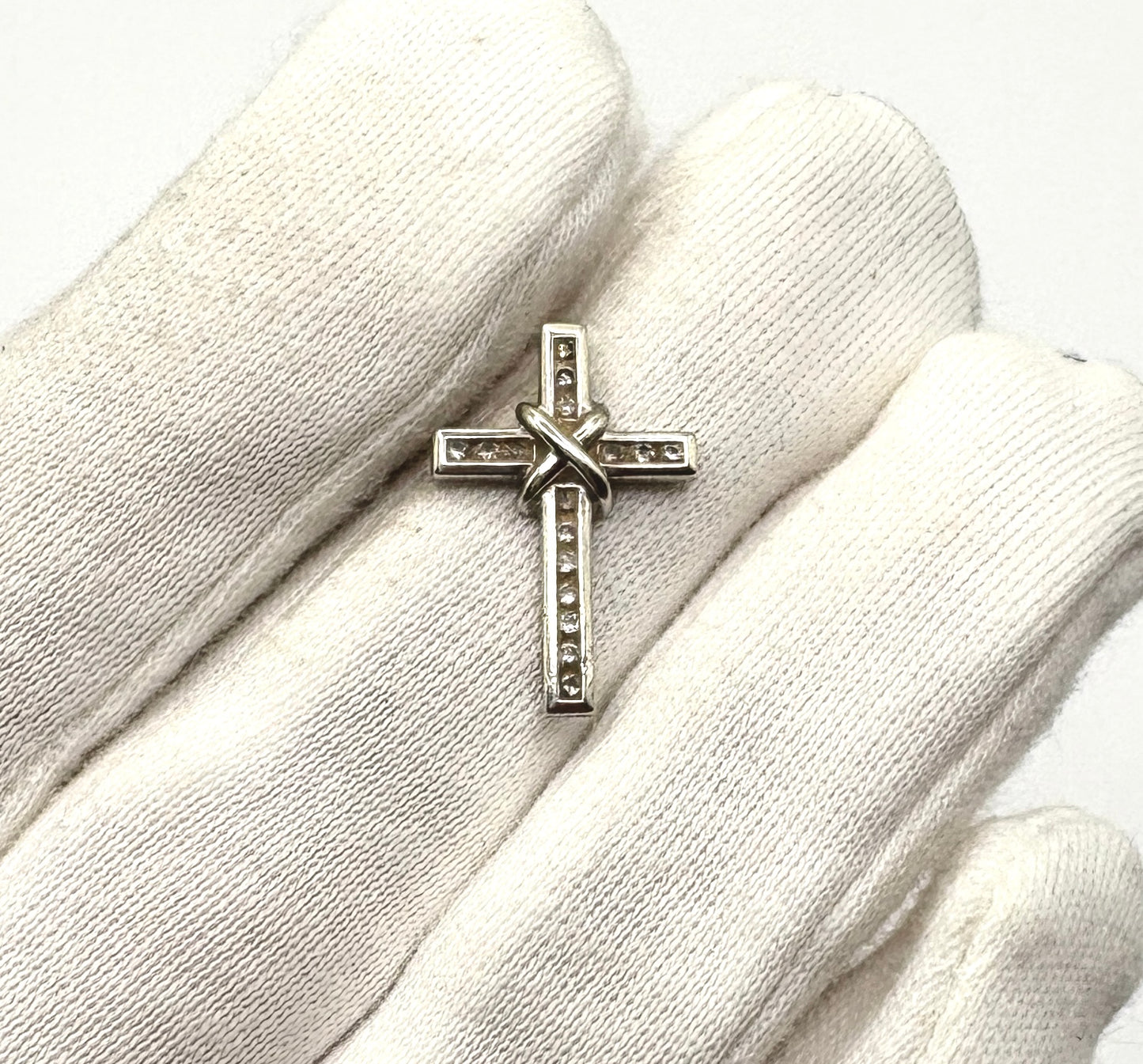 Solid 9ct White Gold Cross Pendant With Diamonds